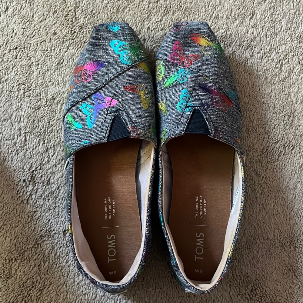 Toms